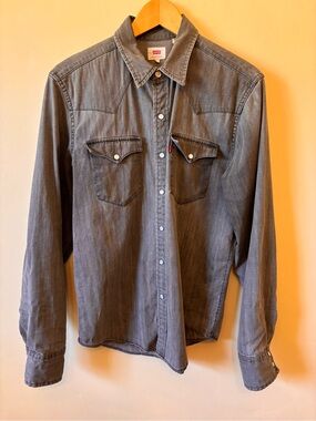 Levi's Grey Denim Western Shirt Men's Size Medium Vintage Style Classic